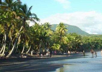 Beauté sauvage des plages de la Basse-Terre, Trois Rivières