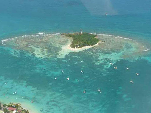 Vue aérienne de l'Ilet Gosier, Guadeloupe.